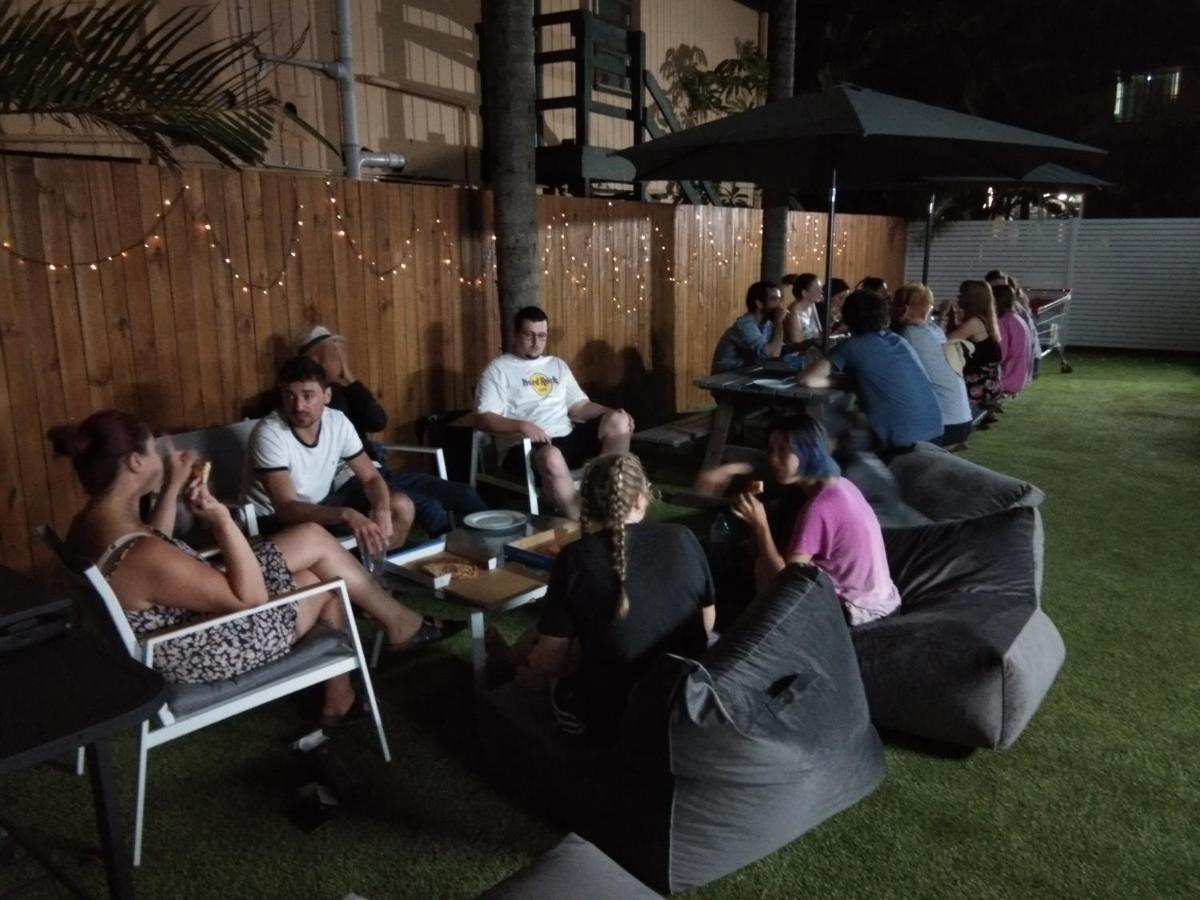 Mumma'S Hostel Surfers Paradise Gold Coast Exterior photo